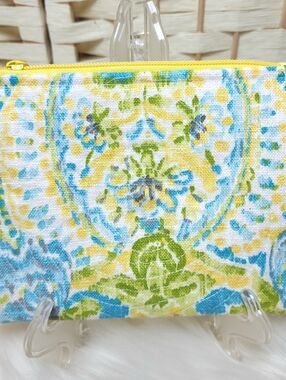 Handmade Quilted Zipper Pouch 100% Cotton Fully Lined Cosmetic Travel Bag